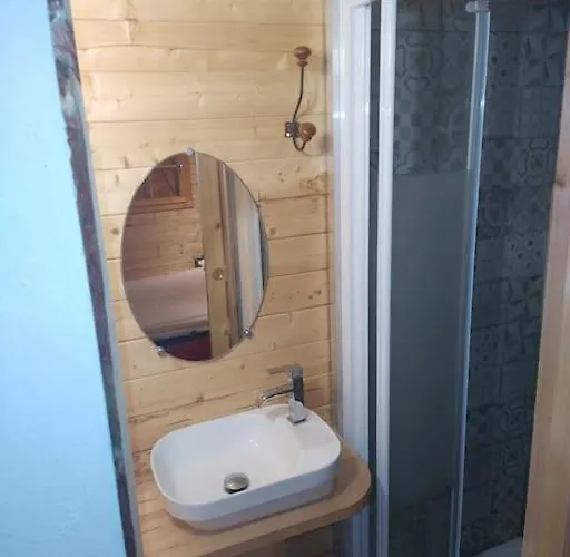 Chalet Lou Cabanot De Jardin Calme Et Confortable *